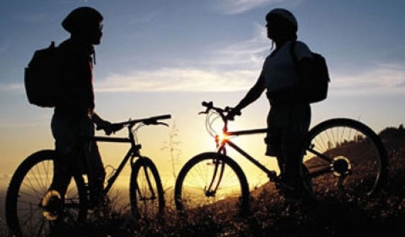 In bicicletta sulle tracce dei film. Spopola il cicloturismo