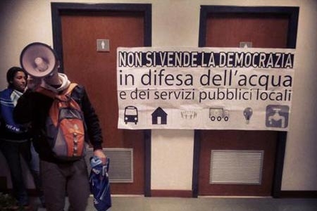 Roma non  si vende. Un corteo cittadino sabato 5 maggio, ore 15.00 piazza Vittorio