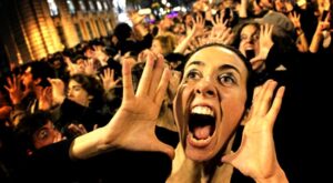 Doloroso ritratto dell’indignazione contro l’egocentrica indifferenza