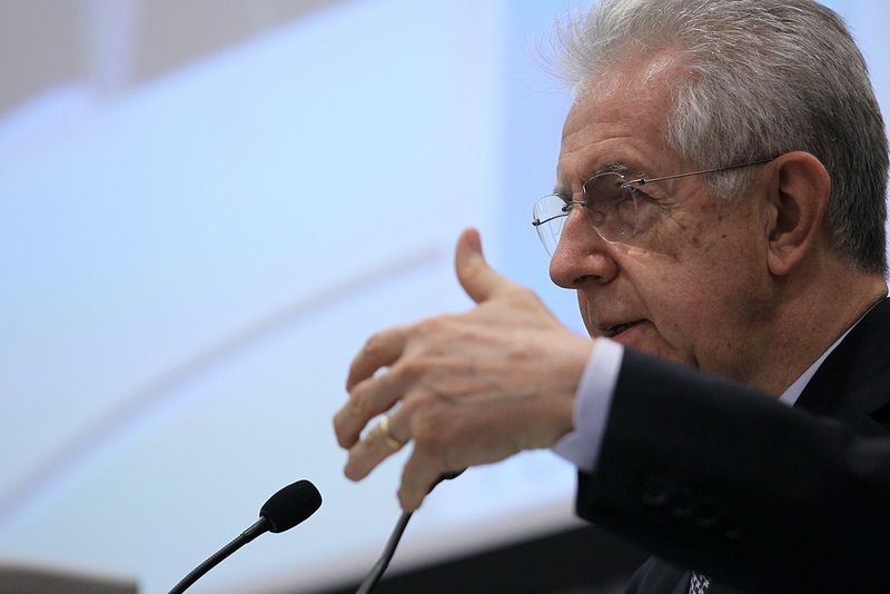 Monti: “Insofferenza legittima. Grazie a chi rischia allo sportello”