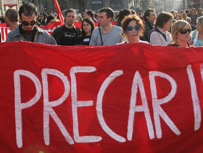 La crisi si attorciglia. In piazza contro la precarietà