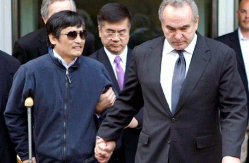Cina. Il caso Chen. L’unica alternativa per il dissidente rimane la fuga