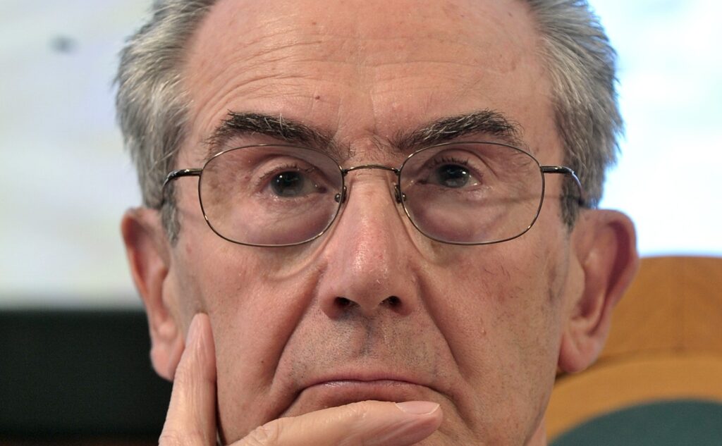 Luciano Gallino smaschera le magagne del turbo-capitalismo neoliberista