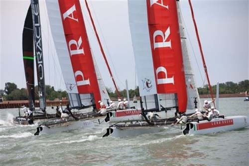 Vela. ACWS: Trionfa Luna Rossa