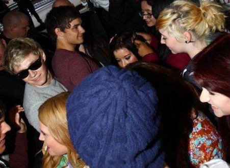 One direction. Via dalla pazza folla… Video