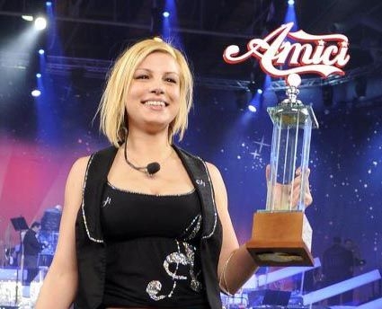 Emma Marrone. “Cercavo amore” e “Amici”. Video