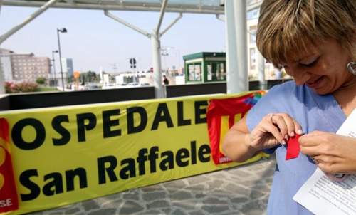 500 lavoratori  del San Raffaele in protesta per stipendi