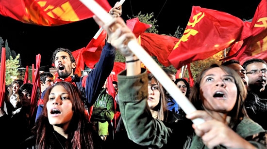 La Grecia decide di cambiare: boom della sinistra radicale, pericolo destra neonazista