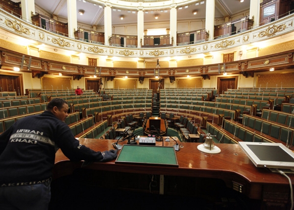 Egitto. Parlamento illegittimo. E’ caos nel paese