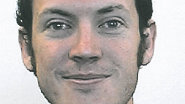 Denver. Veglia al cinema della strage. Il killer aveva un arsenale in casa