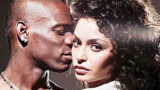 Raffaella Fico scrive a Balotelli. Farò il test Dna, questo figlio è frutto dell’amore
