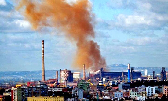 L’anticamera della morte. La storia di Francesco Maggi, ex operaio Ilva