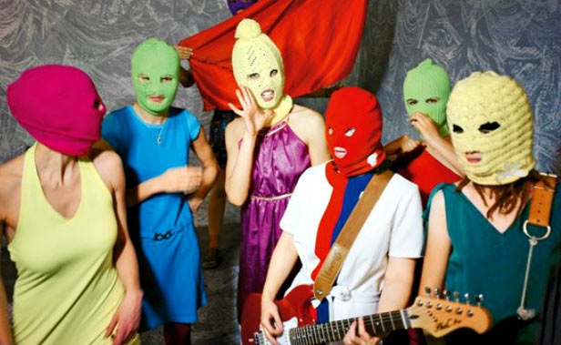 Pussy Riot. Mai con Madonna e Bjork. Siamo contro i concerti capitalisti