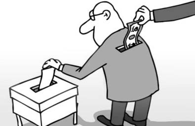 Proposta su Facebook. Vota mia moglie e ti promuovo. La denuncia di una studentessa