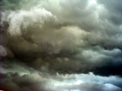 Meteo. Arriva Arpia con nuvole e pioggia. Martedì finisce il caldo