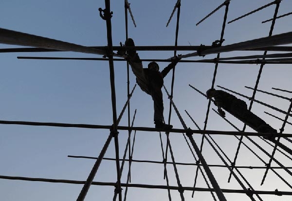 Il settore delle costruzioni muore, il governo sta a guardare