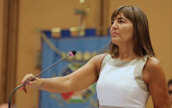 La sceneggiata della signora in bianco