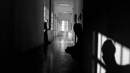 Carcere. Detenuto di 71 anni si suicida