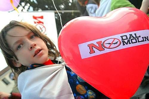 Vicenza. No Dal Molin in corteo contro Pluto, il sito del mistero