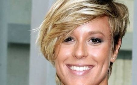 Miss Italia. Beppe Fiorello e Federica Pellegrini presidente di giuria
