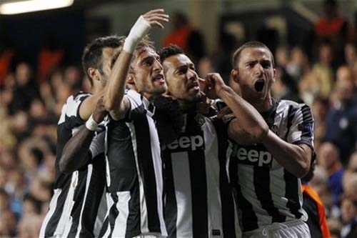Calcio. Champions League: Juve imbattuta anche in Europa. A Londra è 2-2 con il Chelsea