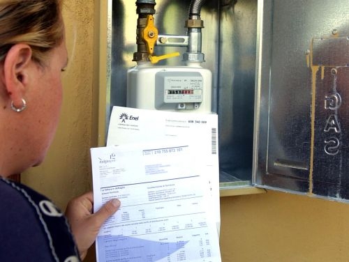No al registro dei morosi per le bollette di energia e gas