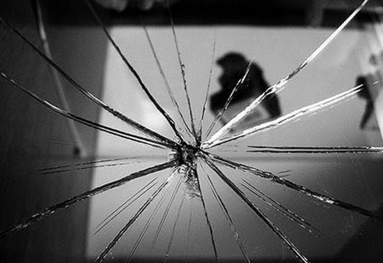 La Rai e lo specchio frantumato