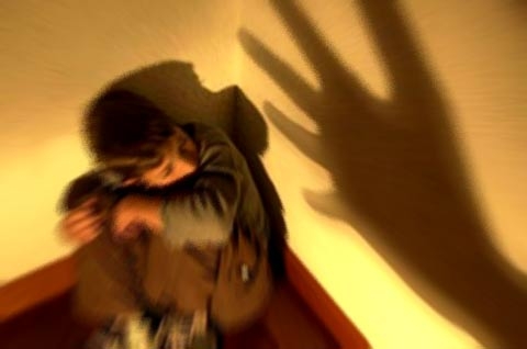 Violenza sessuale. Tre ragazzini di 12 anni violentati per anni