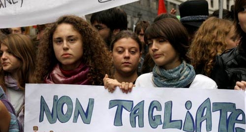 Sciopero della scuola contro i tagli. A Roma due cortei