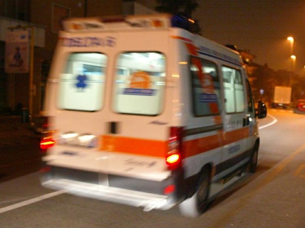 Furgone contro ponteggio. 2 morti e 5 feriti