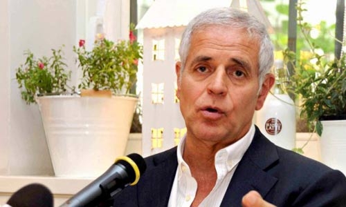 Regione Lombardia a un passo dal voto. Pioggia di dimissioni