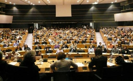 Unione Europea, necessario governare la finanza