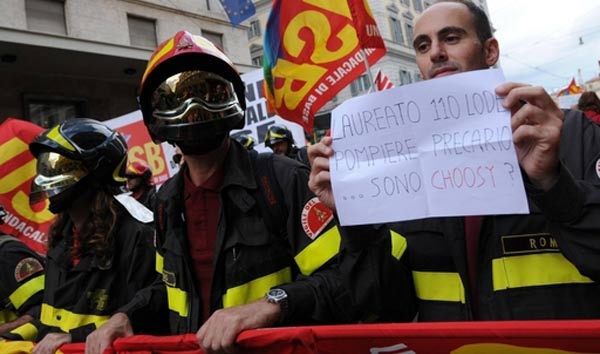 No Monti day. La protesta va in scena, la coscienza si allarga. LE FOTO