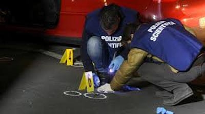 Omicidio-suicidio a Bologna. Imbianchino ucciso, killer suicida