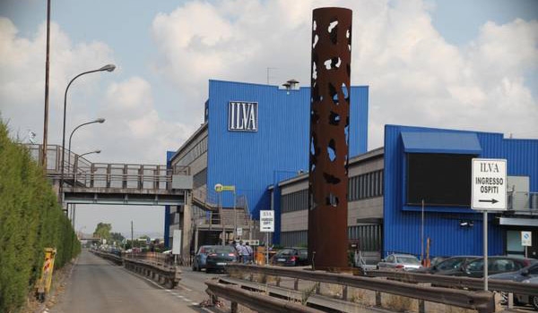 Ilva. Pioggia di arresti a Taranto. In manette politici e dirigenti