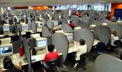 Scoperto call center 20 lavoratori in nero. Guadagnavano 250 euro al mese