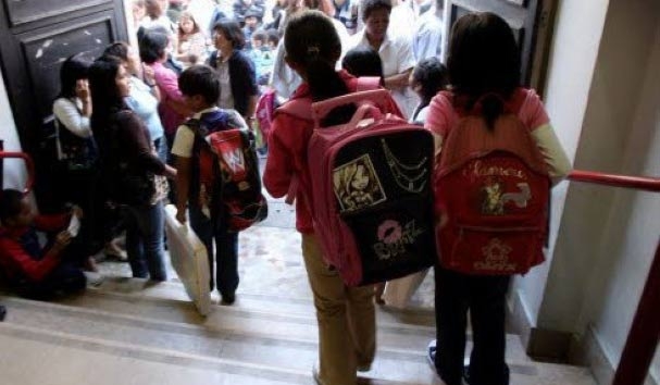 La scuola cade a pezzi. Dossier Legambiente, metà degli edifici sono inagibili