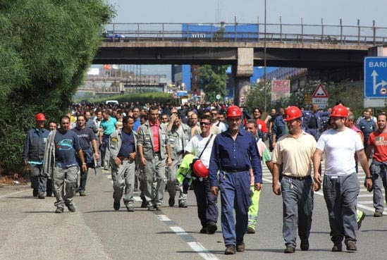 Ilva. E’ scontro sul decreto. Niente corteo, solo presidio a palazzo Chigi