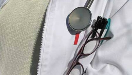 Operazione camici sporchi. 9 medici arrestati grazie all’esposto Codacons