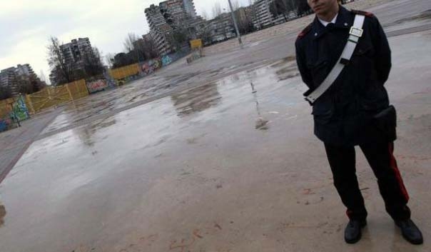 Camorra. Freddato davanti alla scuola del figlio