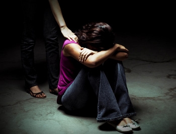 Violenza sessuale, pedopornografia. Arrestato sindaco nel riminese