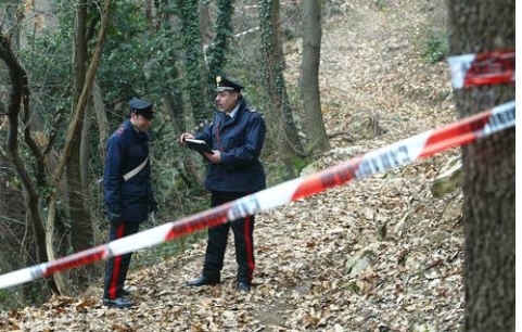 Misterioso ritrovamento di uno scheletro lungo il Po. Forse è di una bambina