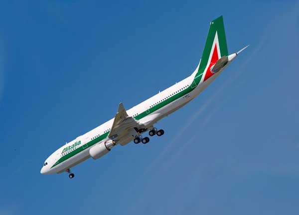 Alitalia. Una compagnia in picchiata. I nodi arrivano al pettine