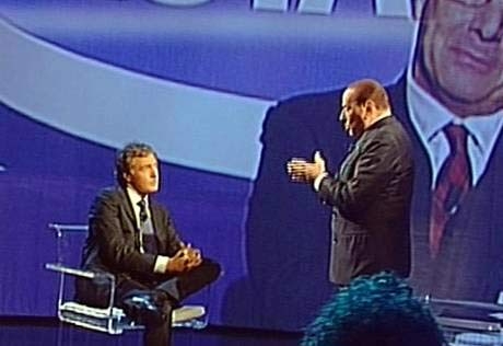 Berlusconi in tv, ridicoli spettacoli osceni