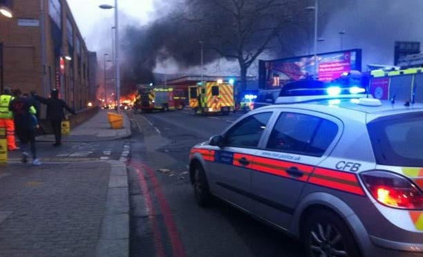 Londra. Elicottero si schianta nel Vauxhall. Due morti. IL VIDEO. GLI AGGIORNAMENTI