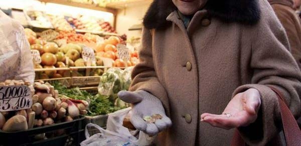 Crisi. Coldiretti, il 2013 sarà più difficile per il 48% delle famiglie