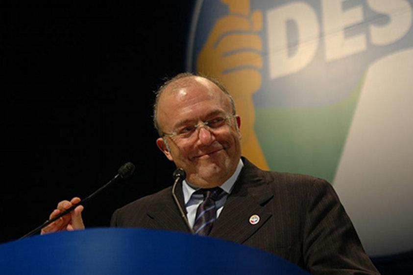 Regione Lazio. Ritorna Storace, mister 10 miliardi. E i cittadini pagano