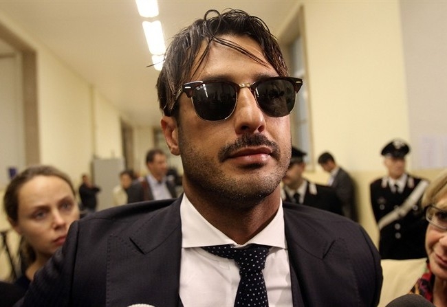 Corona condotto al carcere di Busto Arsizio