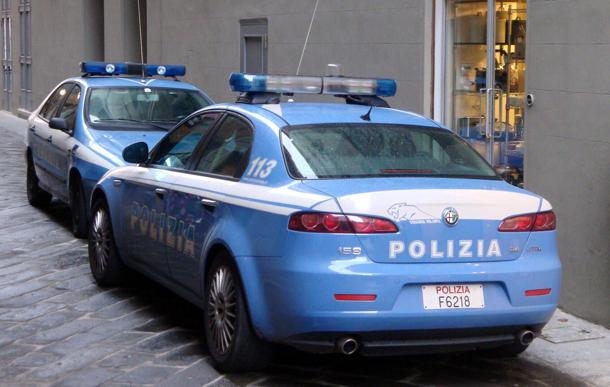 Genova. Trovati due cadaveri. Un ragazzo in strada, un ghanese in casa