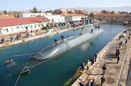 Insostenibile il cimitero navale NATO nell’Arsenale di Messina